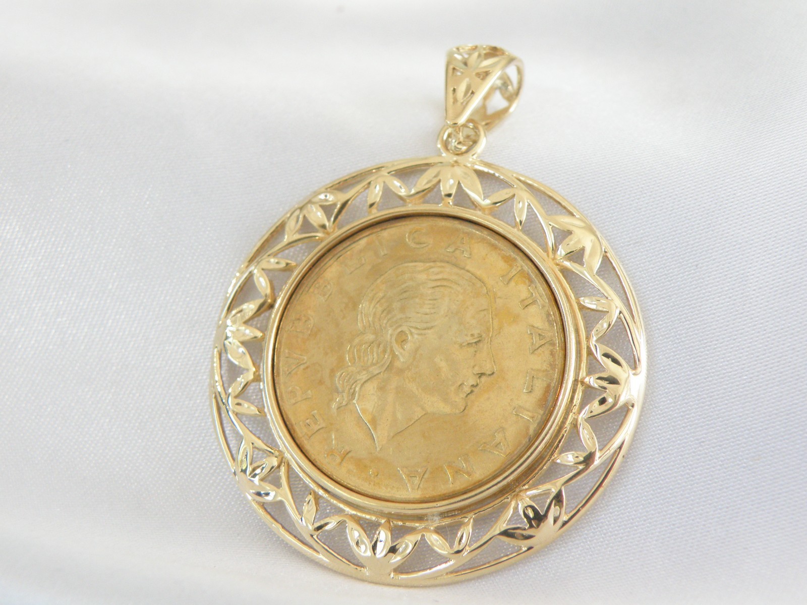 Large Itaor Italy Sterling Silver 925 Gold Vermeil Lire Italian Coin Pendant