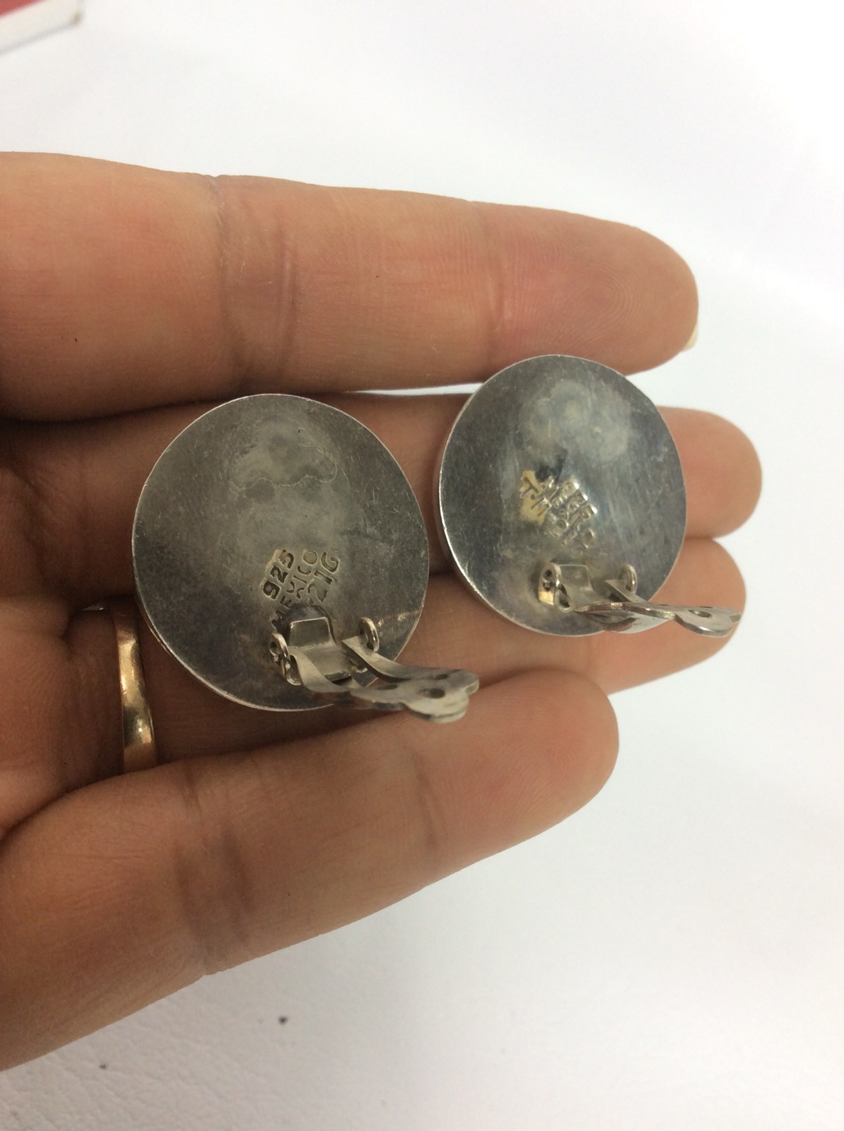 Beautiful Vtg Mexico Taxco sterling silver 925 Onyx Modernist Clip earrings