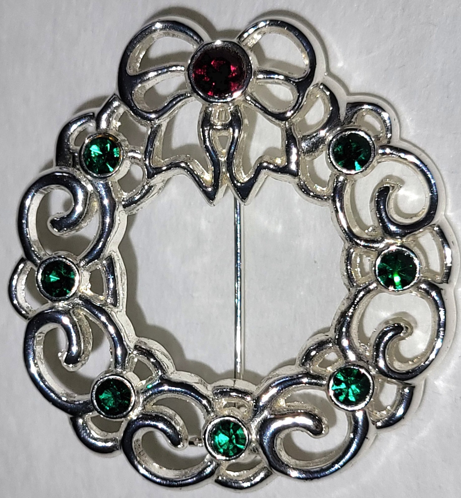 Silvertone Christmas Wreath With Red Green Stones 1 1/2″ Across Bow On Top