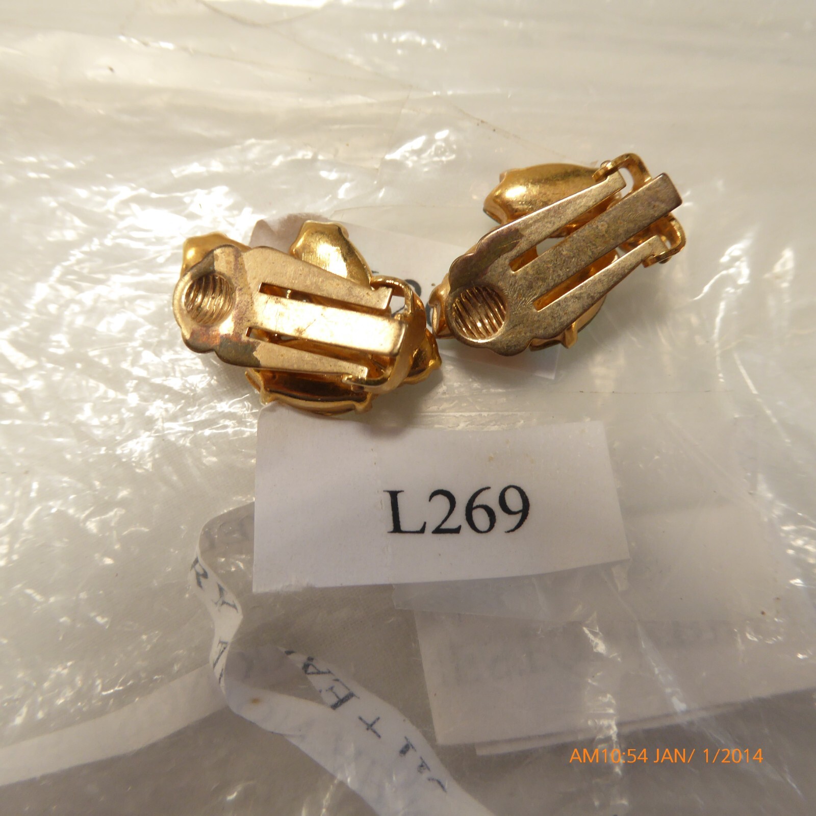 VINTAGE EMERALD CUT AB RHINESTONE BROOCH AND EARRINGS