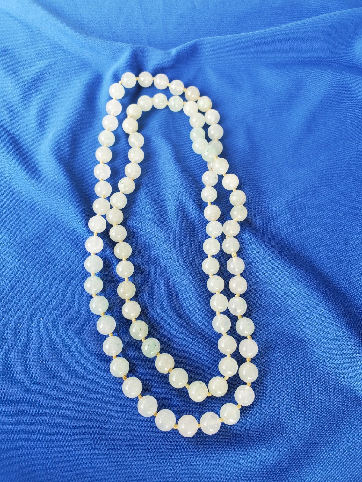 Original Old JADE White Green 8 Millimeters Deco Necklace Vintage 30″ inch Long