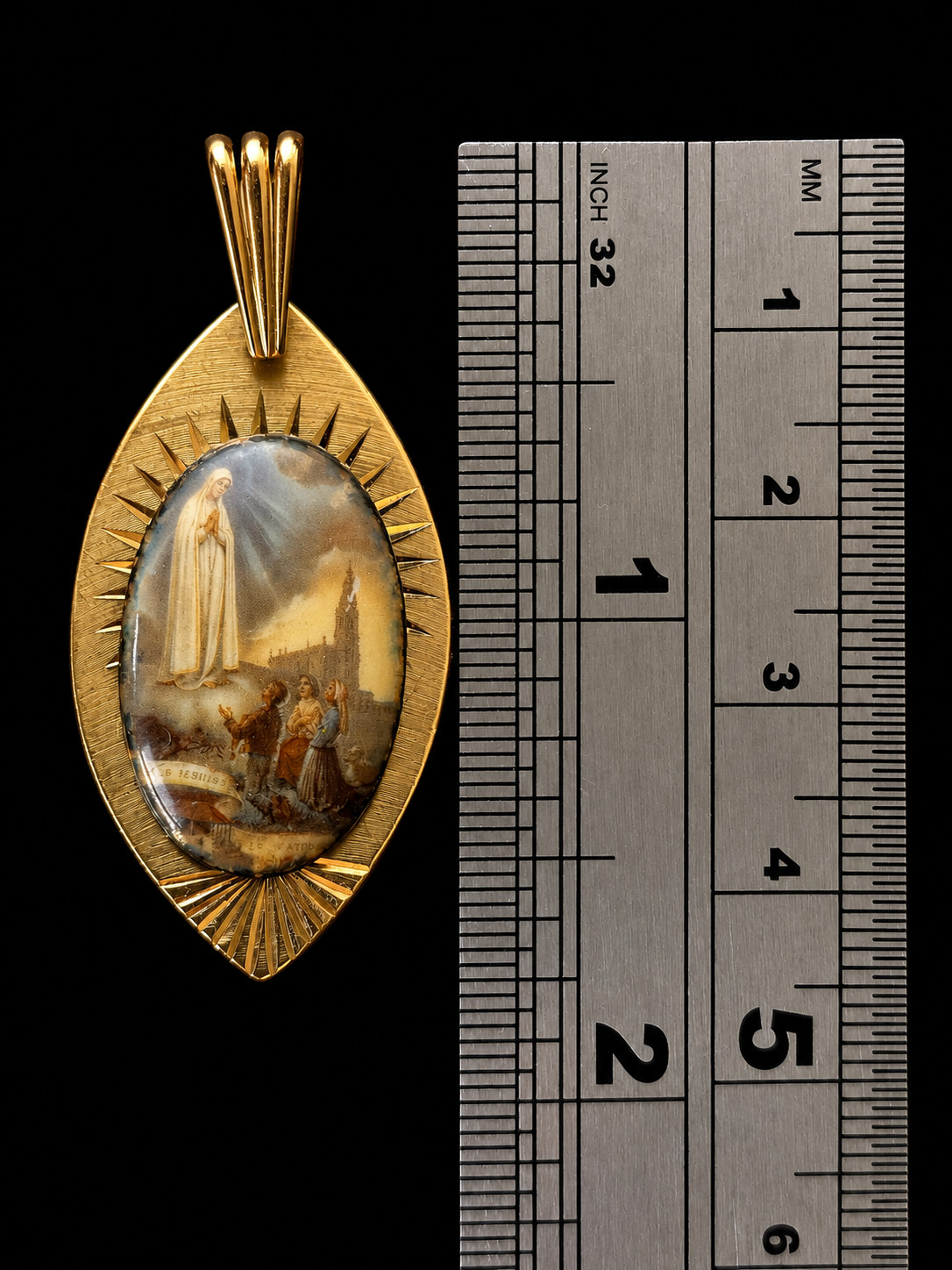 Vintage 18K Gold Virgin Mary Apparition Pendant Catholic Religious EstateJewelry