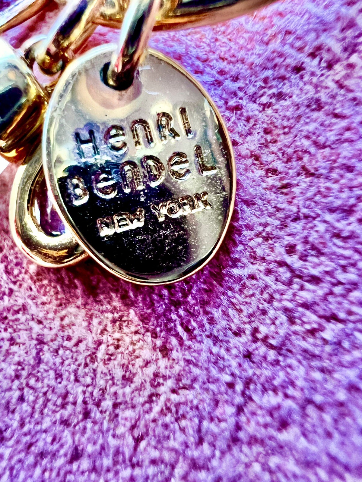 AUTH NEW Henri Bendel GOLD Shark’s Tooth CZ Crystal Charm wtag and Dust Bag RARE