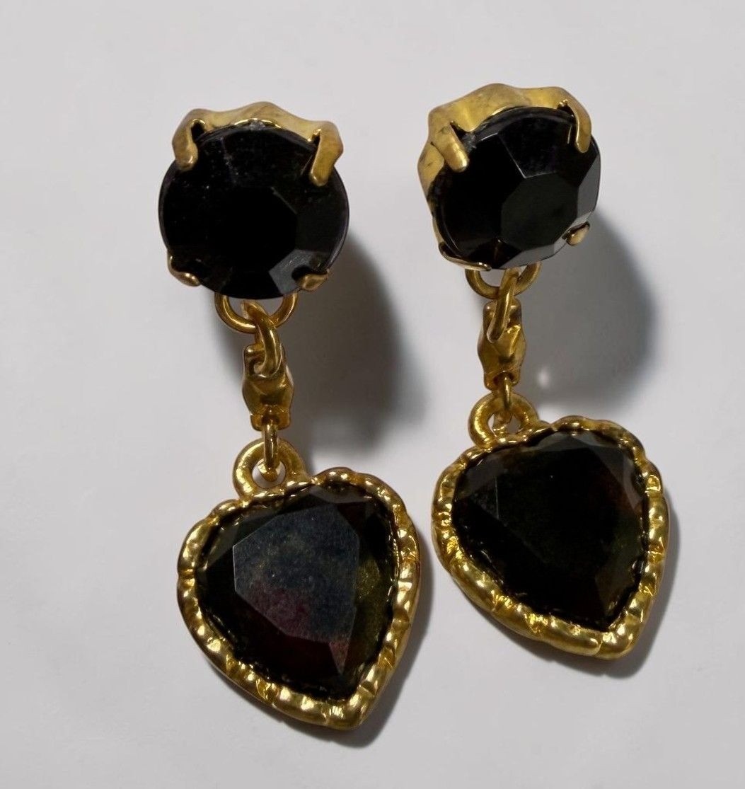Vintage Faceted Black Heart Drop Earrings Gold Tone Dangle Elegant Classic Retro