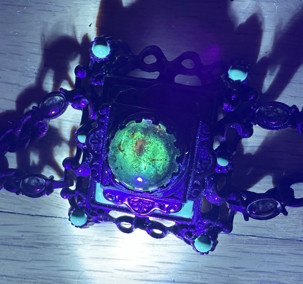 VTG Uranium Vaseline Glass Jewelry Bracelet Panel Cabachon Art Deco Style Czech