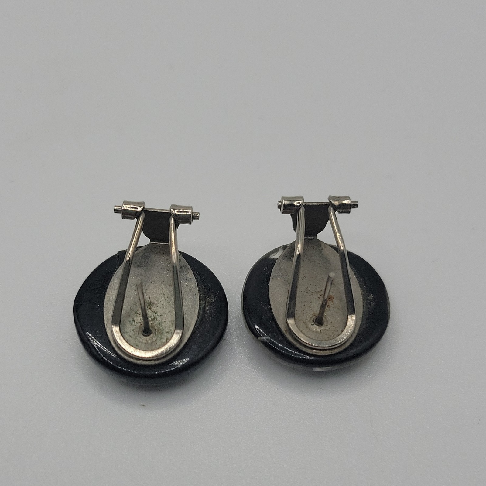 VTG Lucite Thermoset 1950’s MCM Post Clip Earrings Retro Embedded Abalone Button