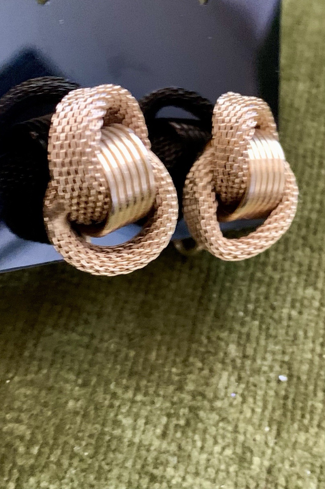 Vintage Gold-Tone Mesh Love Knot Screw Back Clip On Earrings