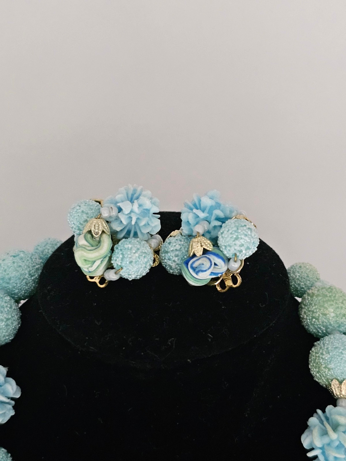 DOUBLE SRAND JAPAN BLUE GREEN SUGAR TEXTURE FLOWER BEAD NECKLACE / CLIP EARRINGS