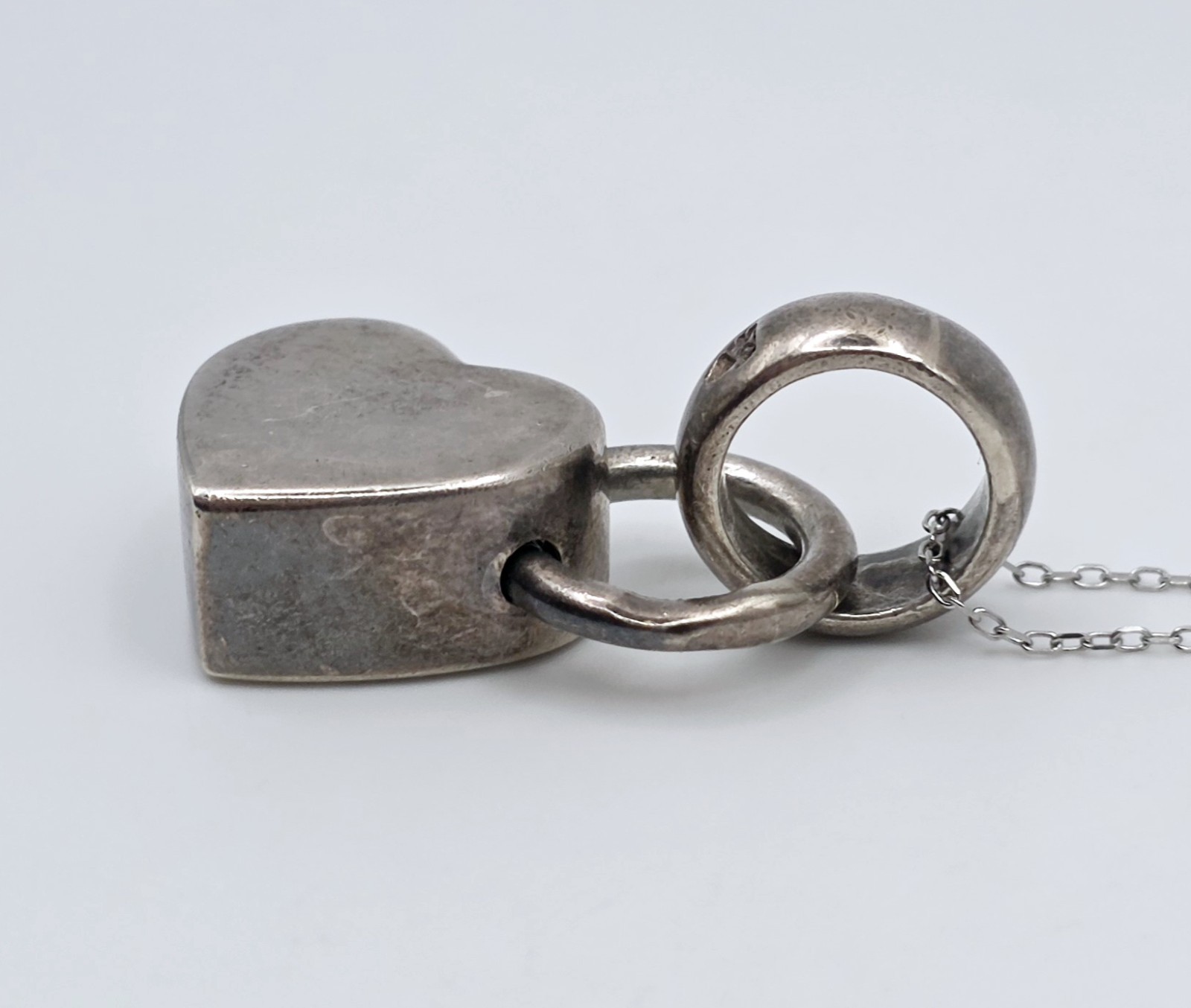 Silpada Sterling Silver Chunky Puffy Heart Interlocking Rings Pendant Necklace