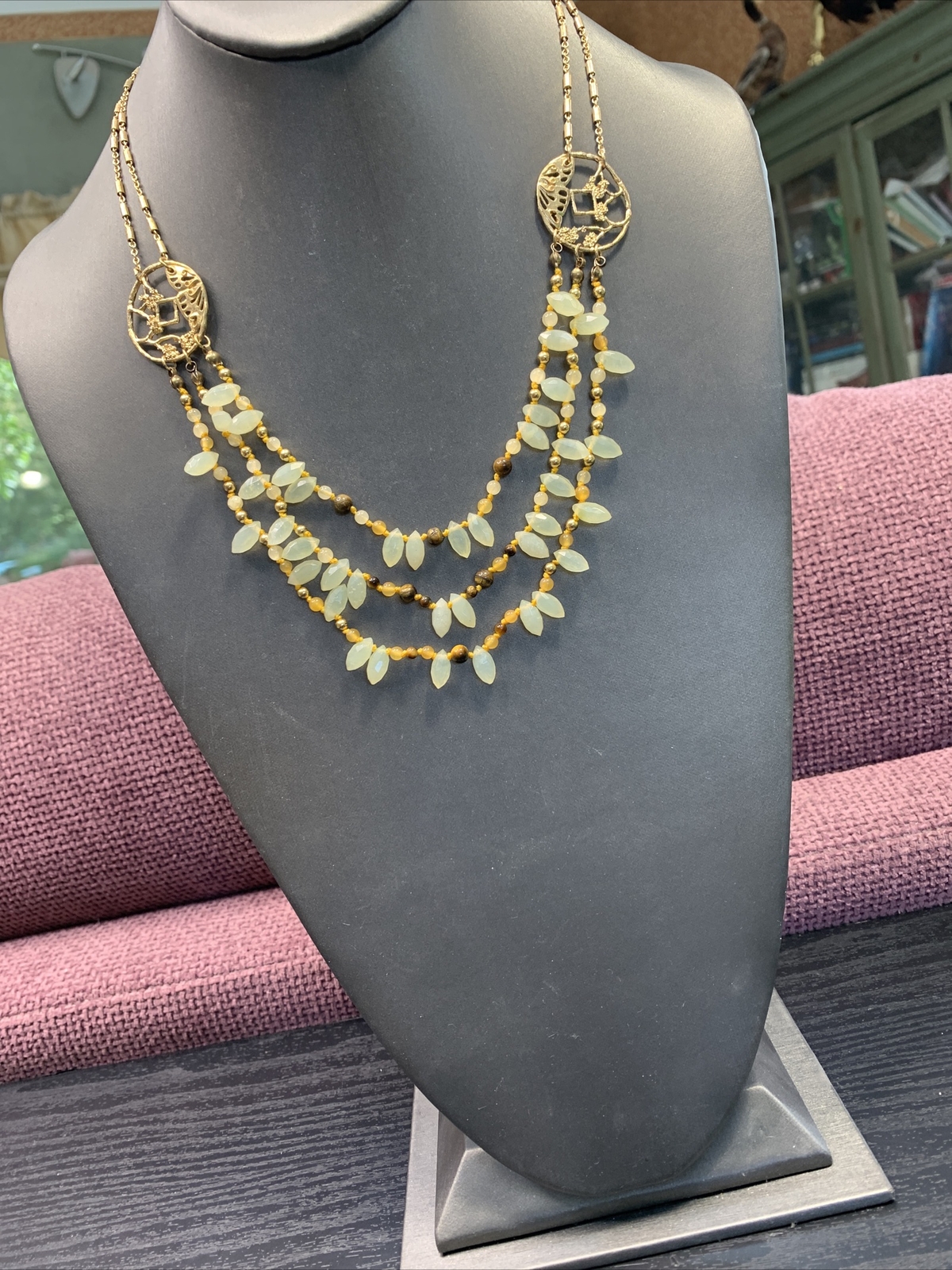 Vintage Tiger’s Eye Pale Green Jade Layered Oriental￼ 3 Strand Necklace 18”