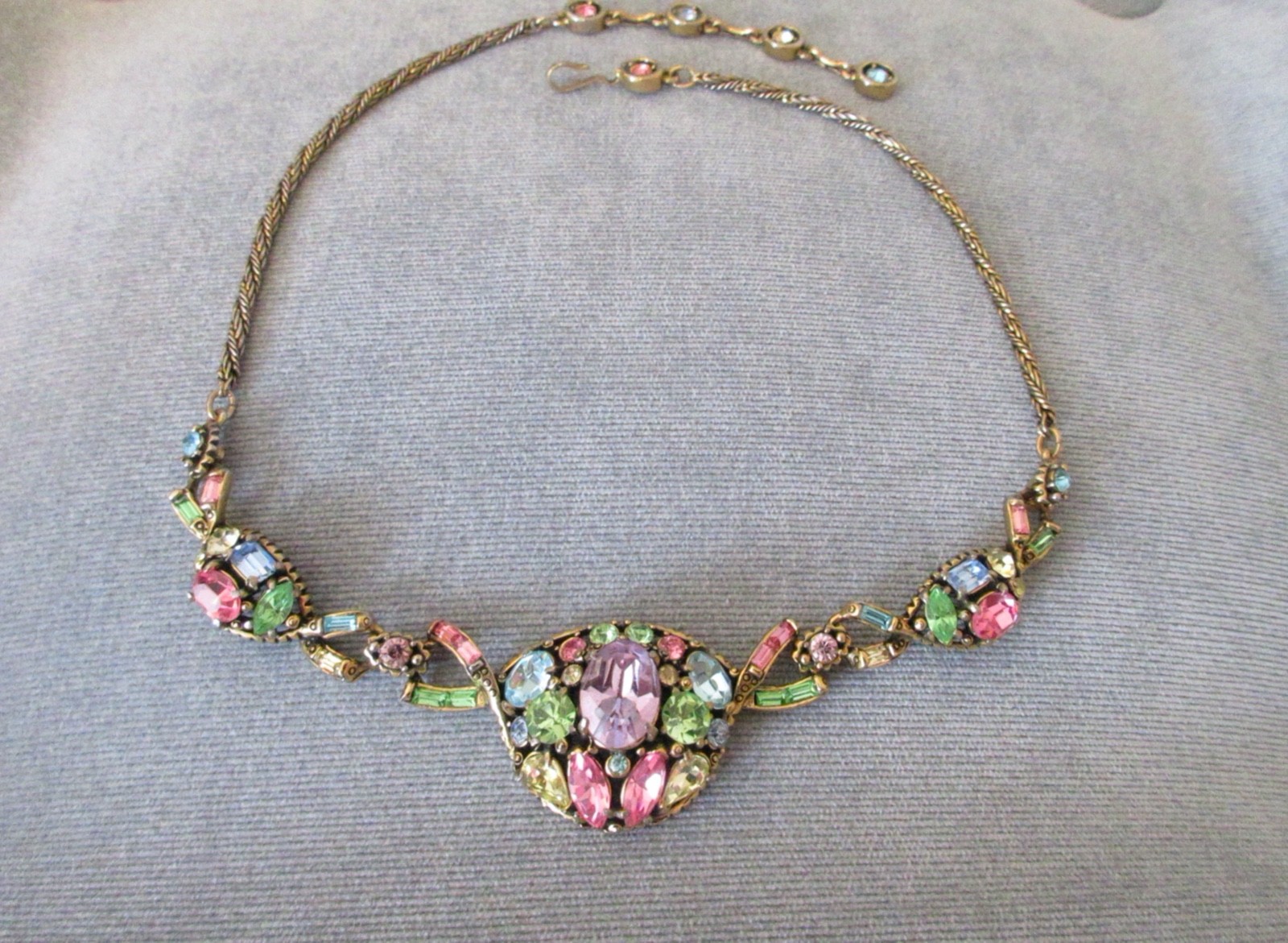 vintage signed 1955 HOLLYCRAFT NECKLACE multi color pastel rhinestones