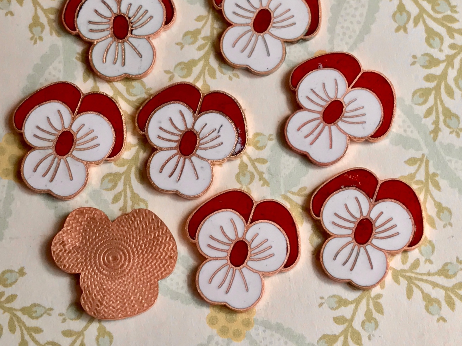 Enameled Pansy Findings,Vintage Pansies,Enamel Cabochons,19x6mm cabochons #G65C