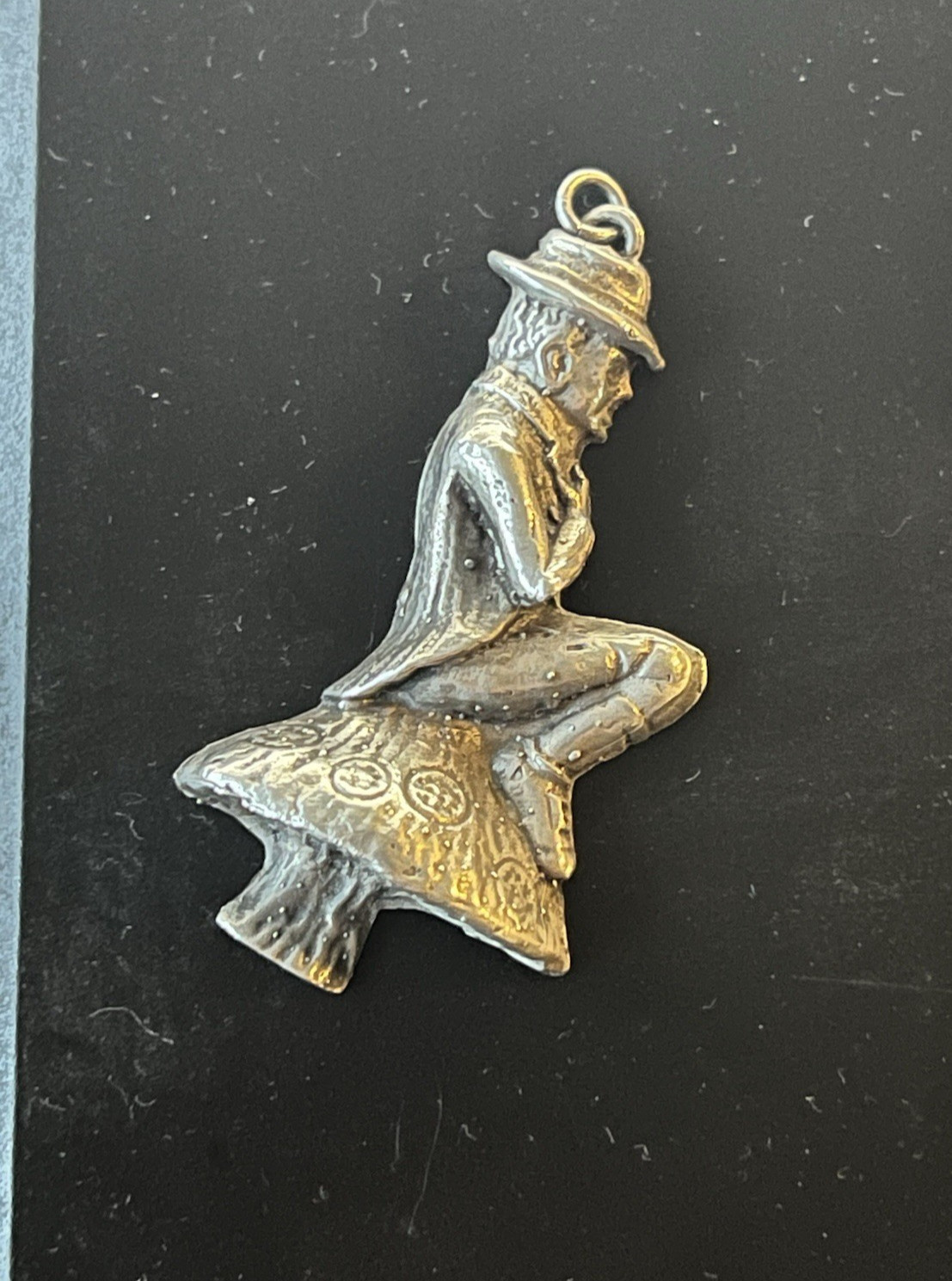 Vintage Sterling 925 Ornate Leprechaun Sitting on Toadstool Pendant 2 1/4″