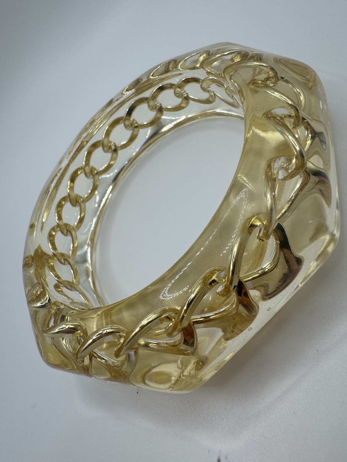 Luxury Vintage 1950s Faceted Lucite Bangle With Gold-Plated Curb Chain Bracelet