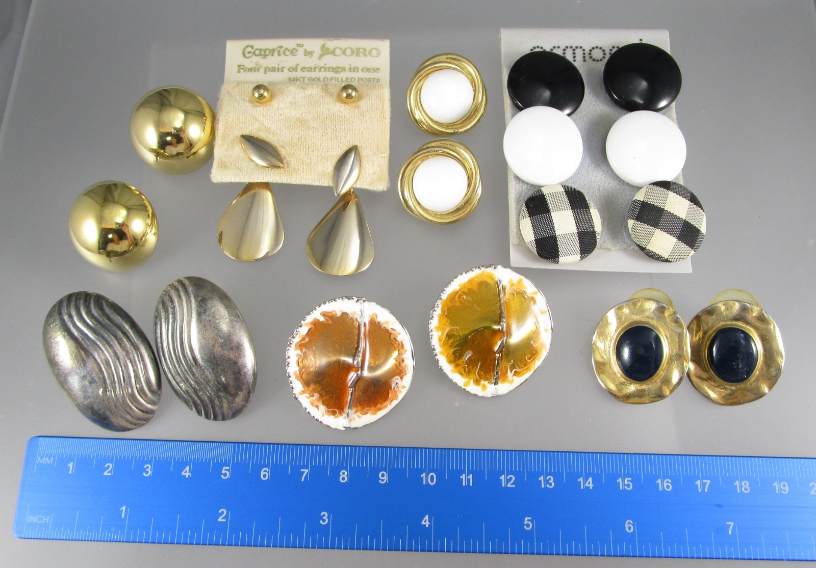 Vtg Mod Retro Varying Colors & Multi Styles LOT of 10 Post Pierced Earrings 172c