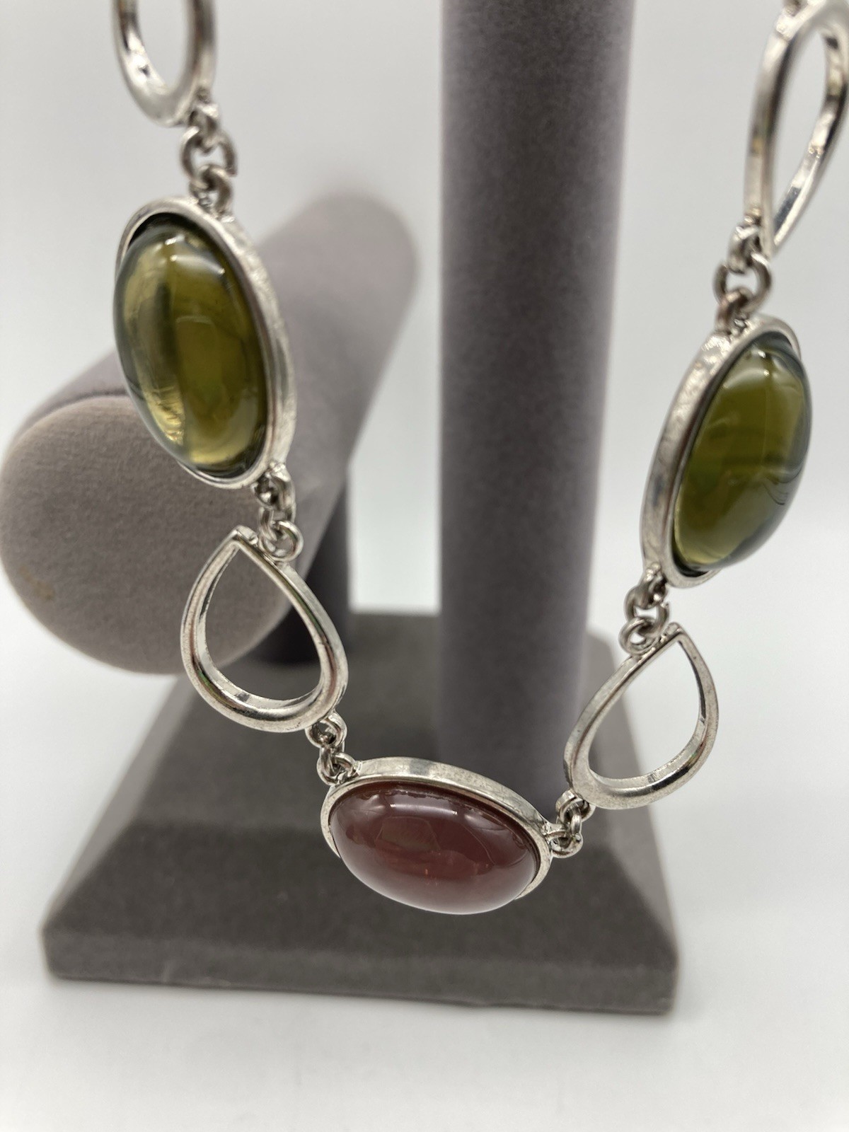 Vintage *Napier* Necklace 16″- 19″ Silvertone Multicolor Jelly / Glass Stones
