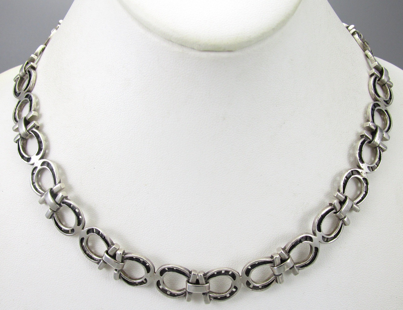 UNUSUAL EMILIA LOS CASTILLO MEXICAN STERLING SILVER HORSESHOE 19″ NECKLACE – 57G