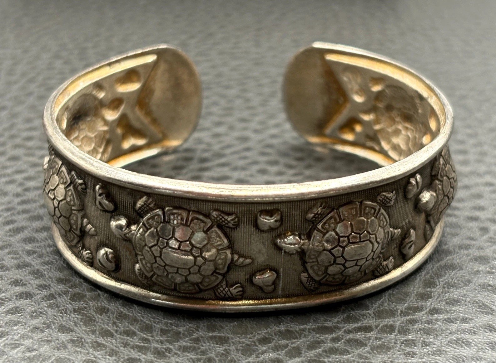Vintage Sea Turtle Boho Cuff Bracelet Ethnic Silver Tone Bangle 7.25”