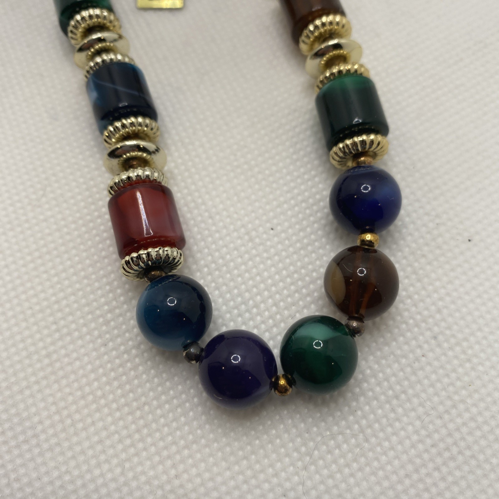 Vintage Genuine Lucite Necklace With Tag Made In Hong Kong