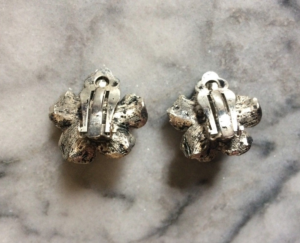 Vintage Silver Metal Tone English Rose Floral Clip On Earrings British Auction