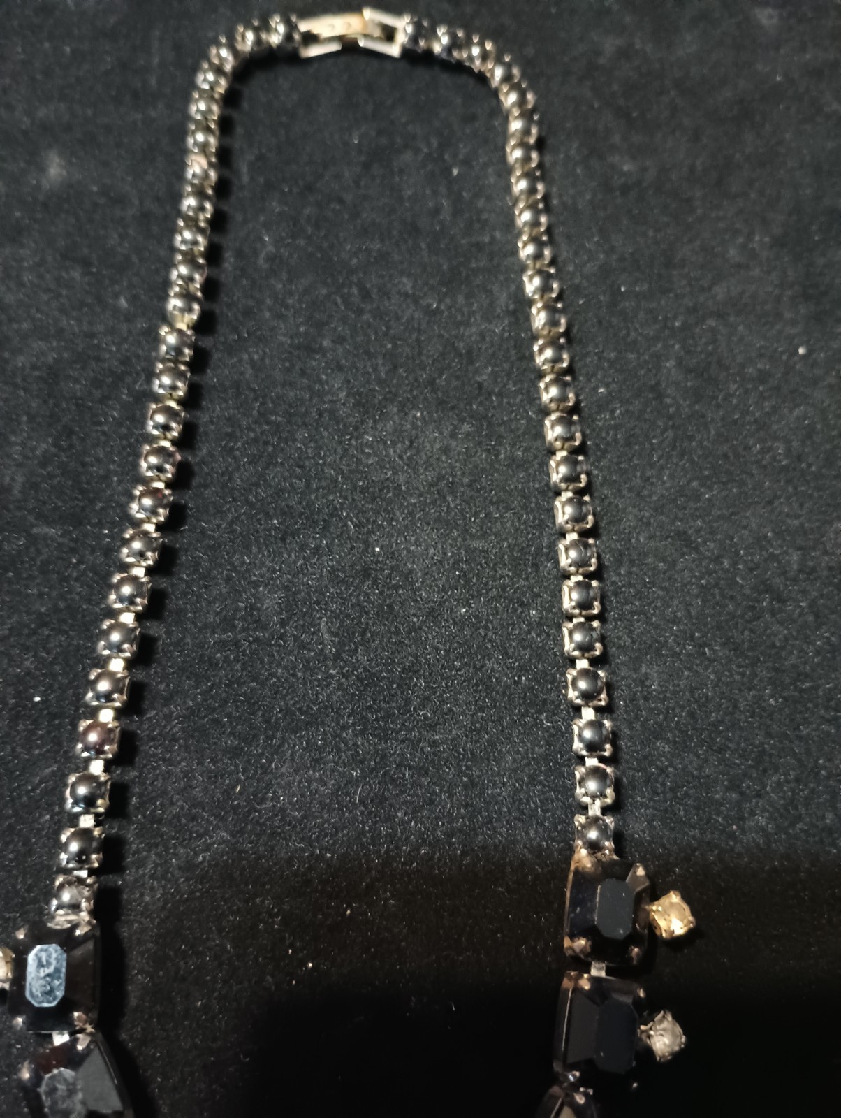 Vintage Choker Necklace. Black & Clear Rhinestones. *Note