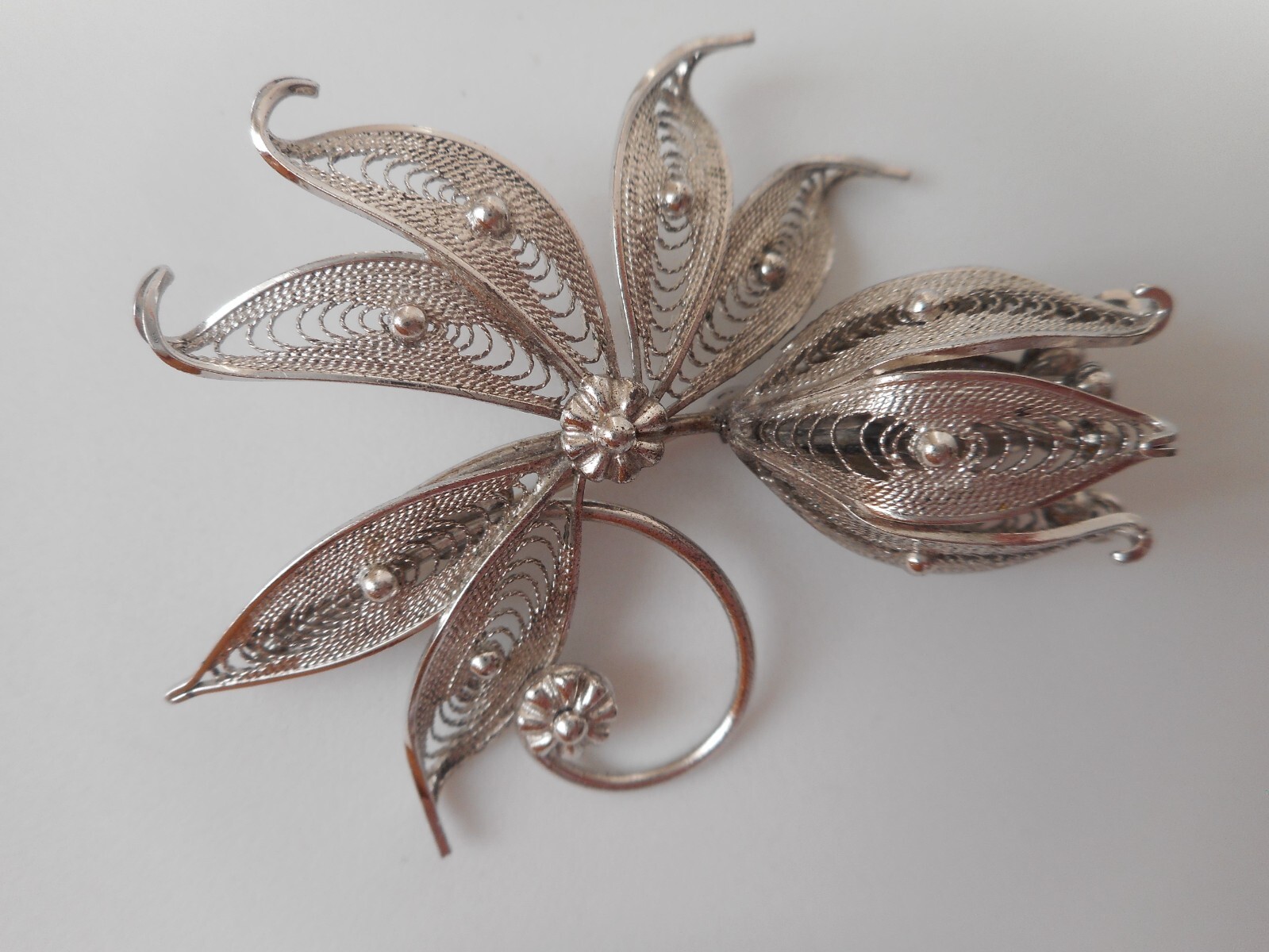 Alice Caviness Sterling Silver Filigree Flower Brooch Pin Approximately 2″