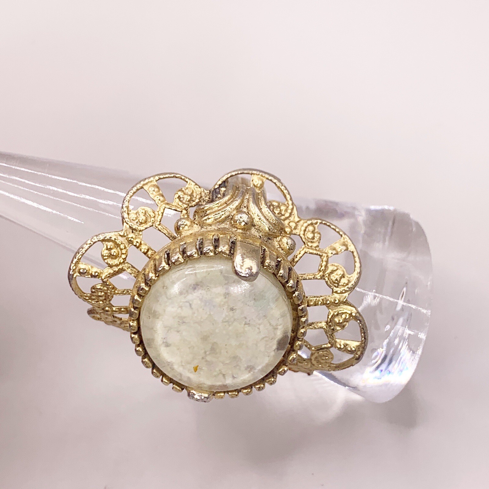 Vintage Cocktail Ring Costume Jewelry Off White Ivory Gold Color Tone Adjustable