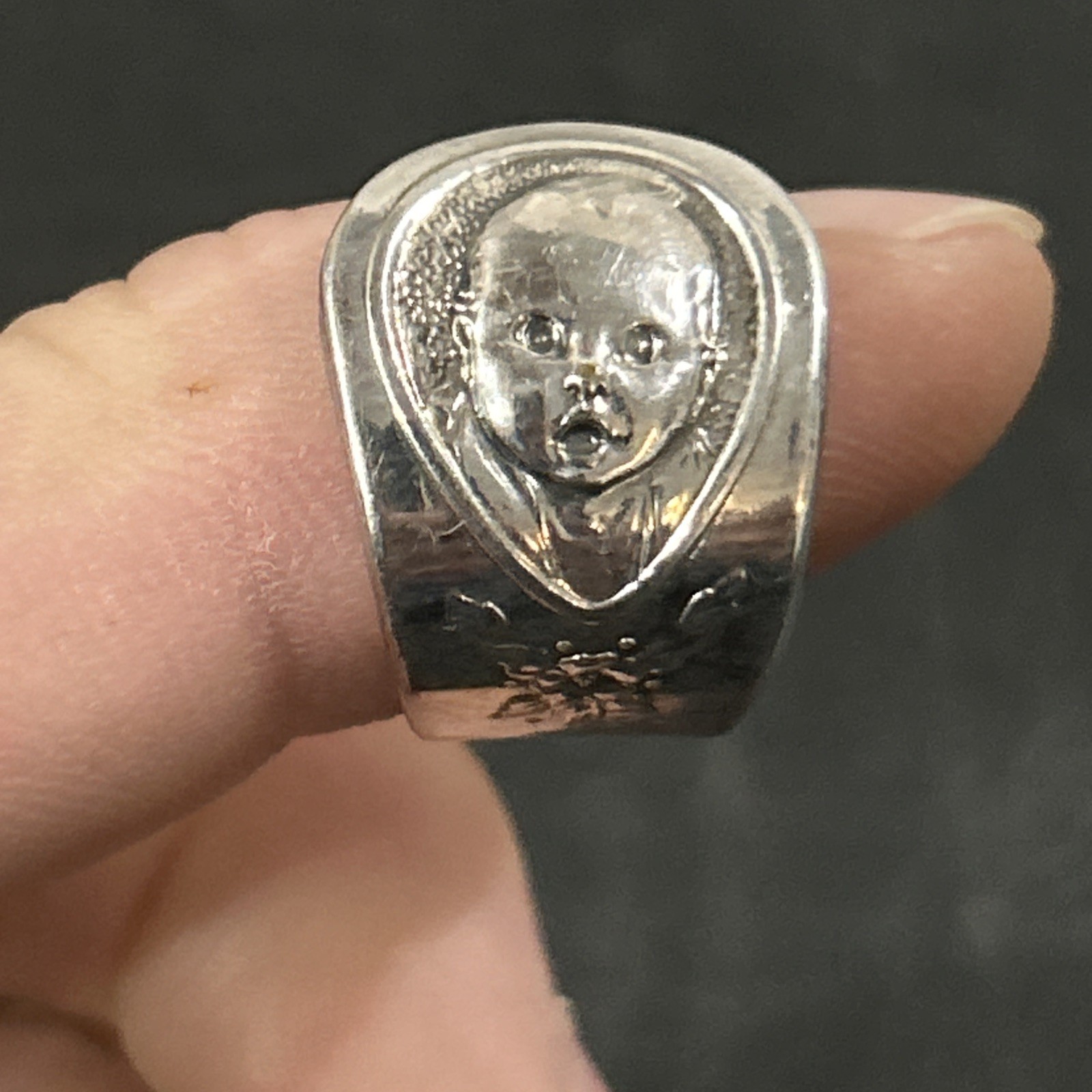Vintage Etched Silver Oneida Gerber Baby Spoon Ring 60’s 70’s Size 7 3/4