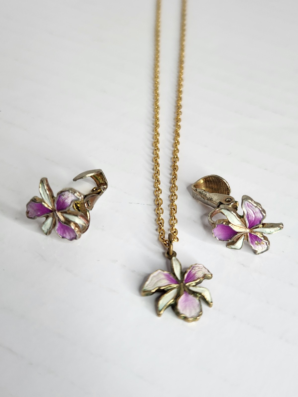Vintage Orchid Flower Enamel Necklace & Clip-On Earrings Set Purple Gold Tone