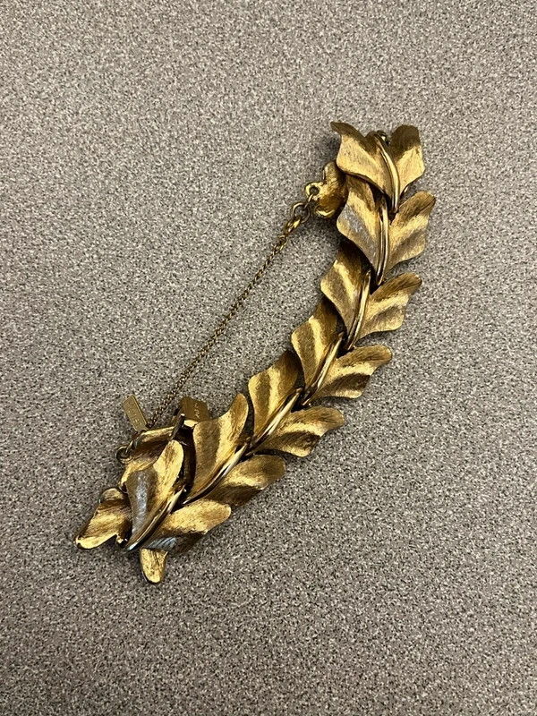 Vintage Monet Bracelet with Safety Chain Link, Jewelry with leaves