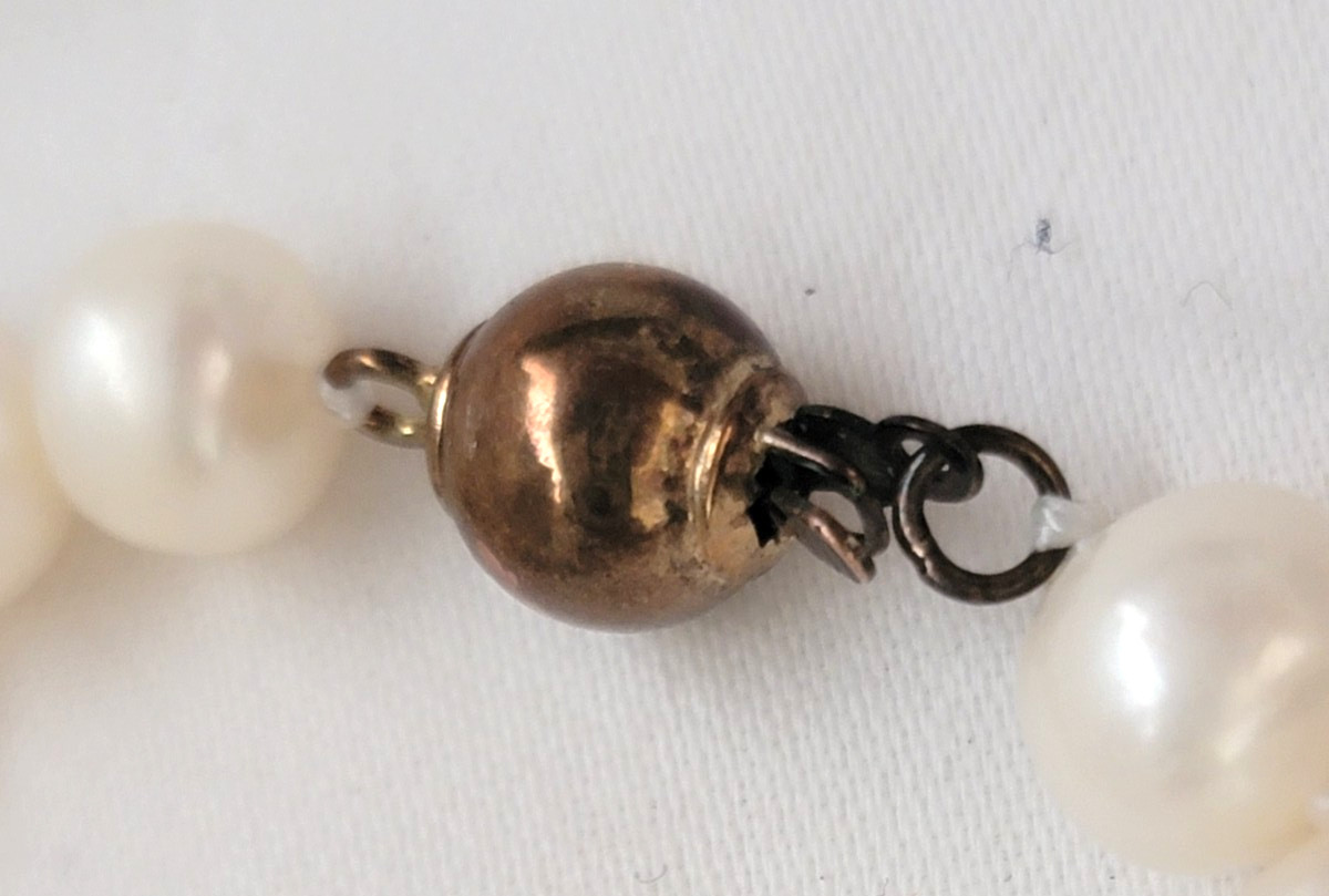 Vintage Hand Knotted Freshwater Pearls Copper Ball Box Clasp Necklace 16.5″ L