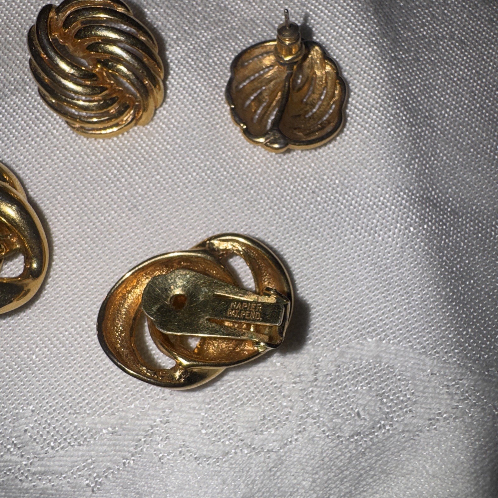 Vtg Napier Gold-Tone 1 pair Knot Clip on and 1 pair Screw-Back Earrings signed