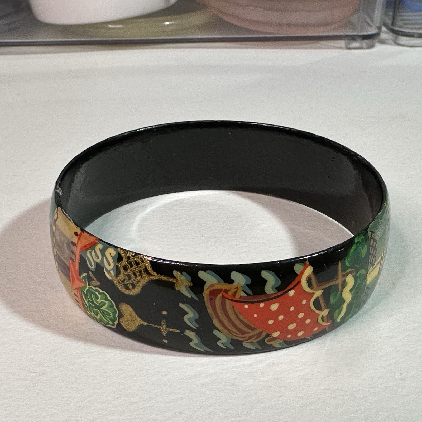 Vintage Hand Painted Russian Lacquer Bangle Bracelet Buildings