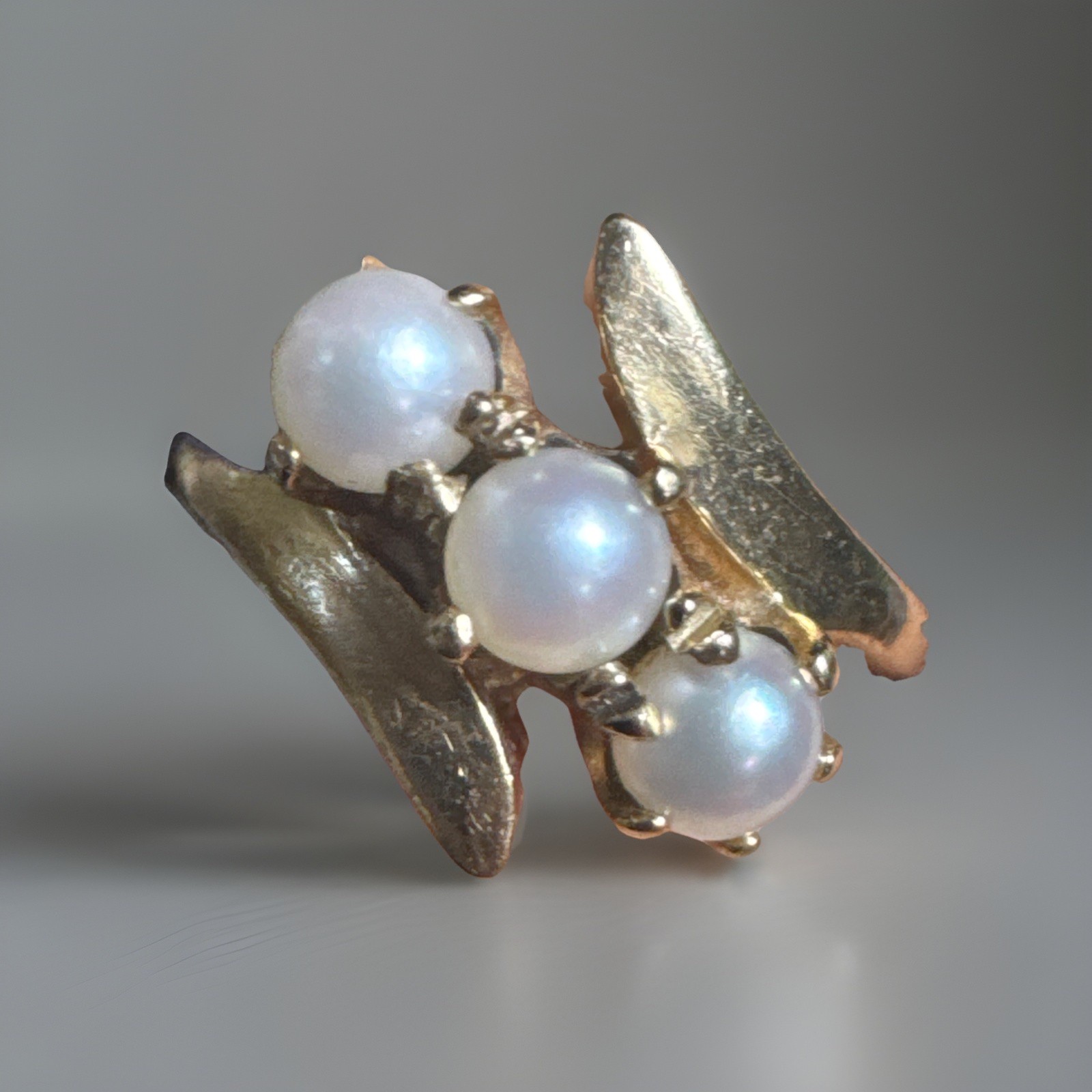 10K Gold 3 Cultured Pearl Ring Cluster Prong Child Petite Ring Size 3 2.5g