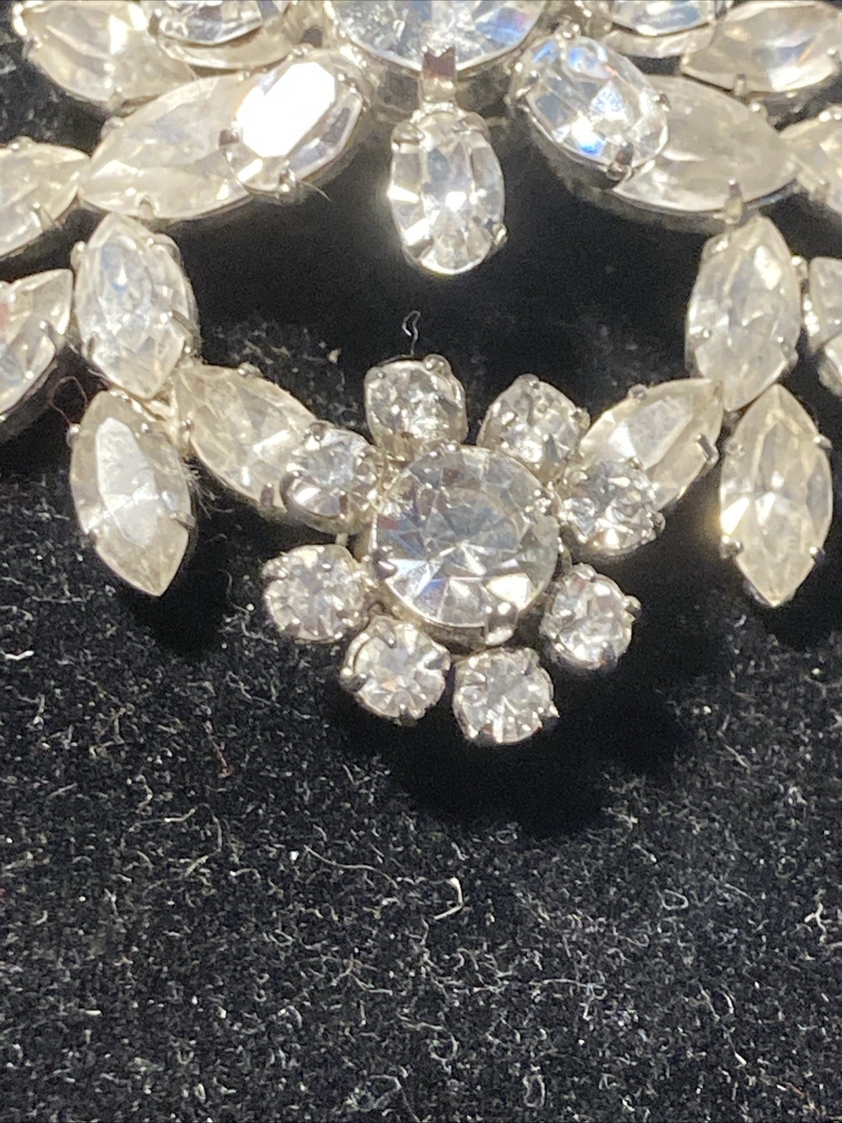 Rare c1950s Austria Crystal Clear Rhinestones Flower Burst 1.53″ Brooch Pin Old