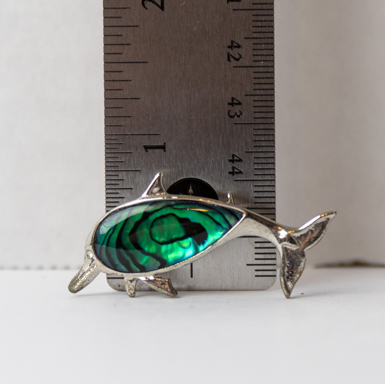 VTG New Zealand Paua Shell Dolphin Brooch Palladium Plate Abalone Jewelry 2″