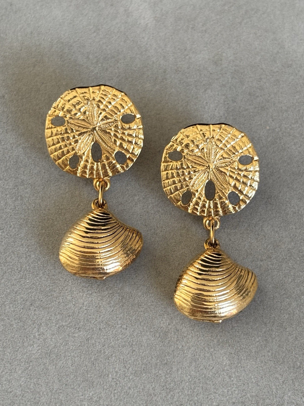 Vintage Gold Tone Shell and Sand Dollar Drop Earrings 39mm Long Great Condition