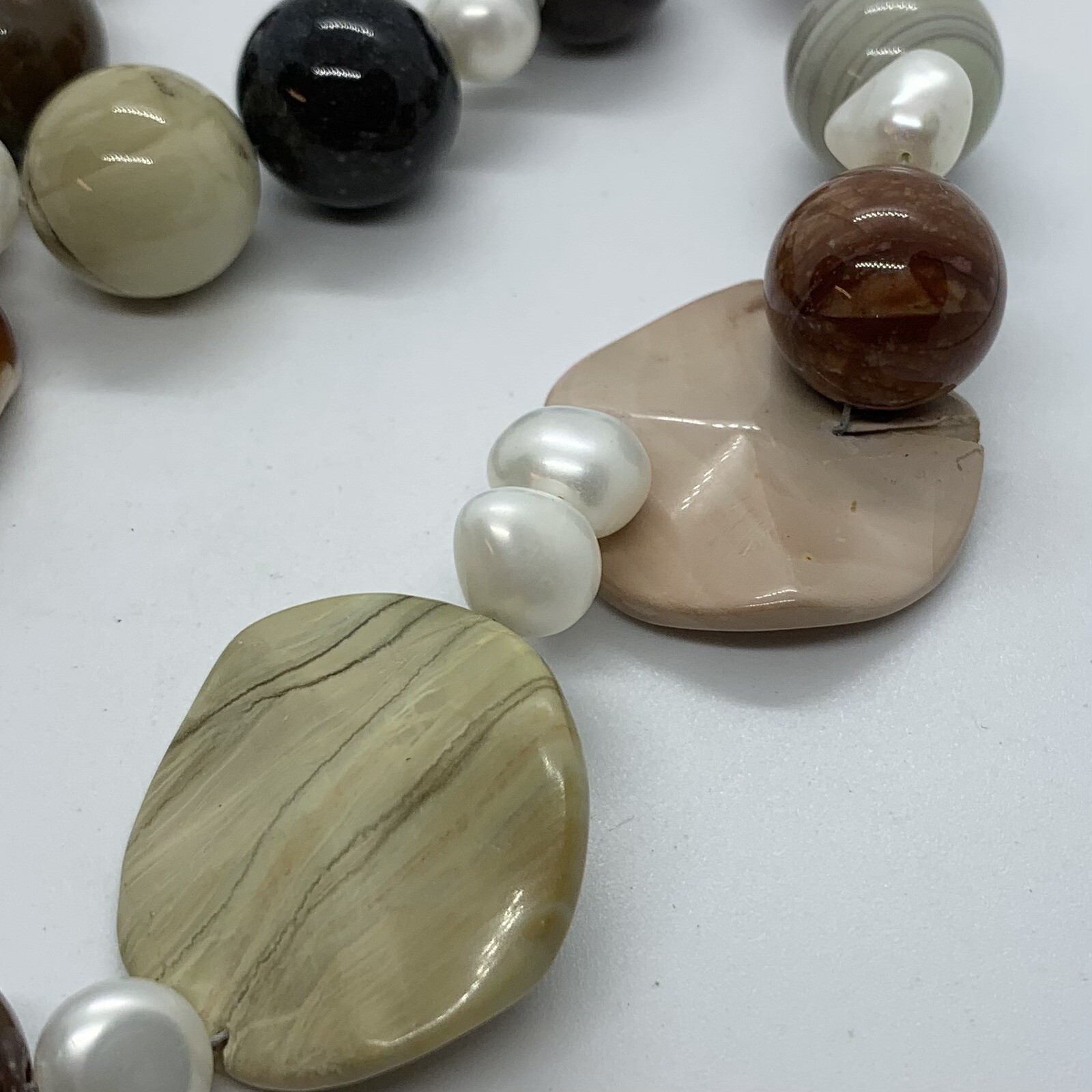 VTG BOHEMIAN NECKLACE CHUNKY MULTICOLOR GLASS STONE PEARL 19” BEADED BOHO BOLD
