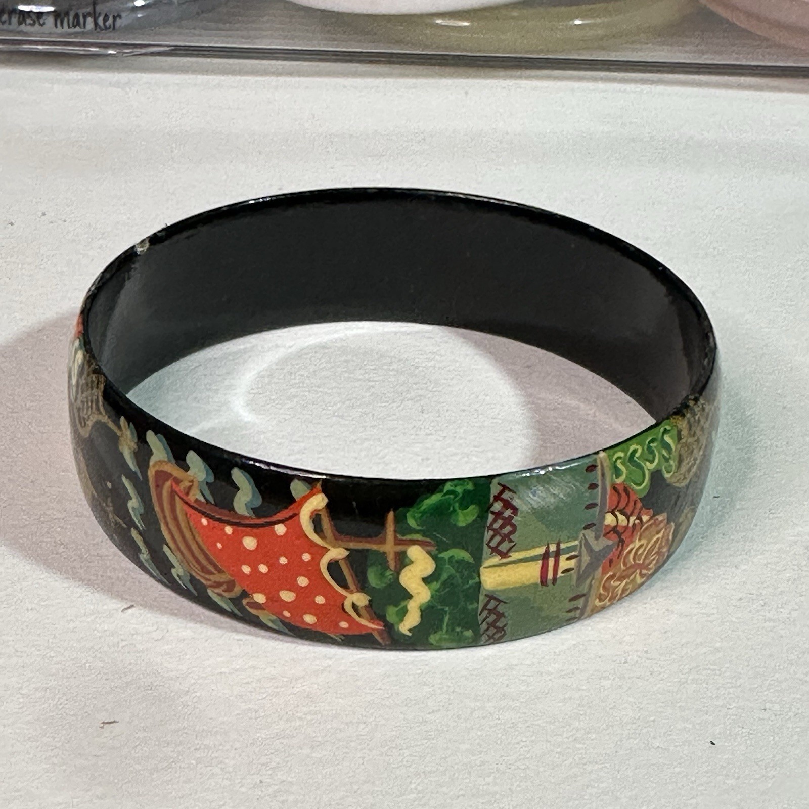 Vintage Hand Painted Russian Lacquer Bangle Bracelet Buildings