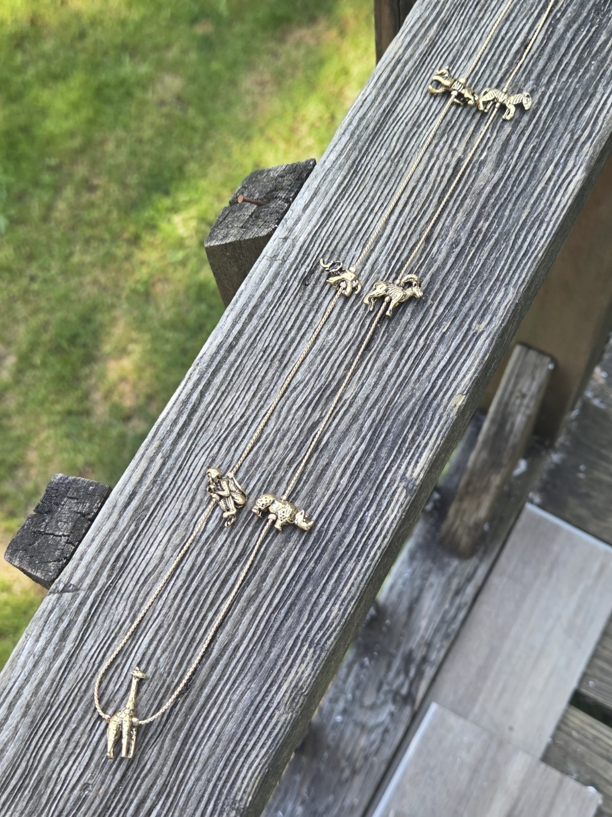 Vintage Animal Charm Long Necklace Gold Tone Safari Zoo Monkey Elephant Giraffe