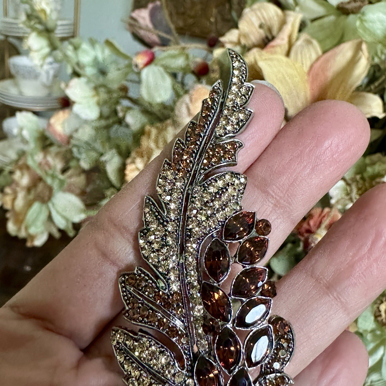 VTG Statement Leaf Floral Brooch 3.5 Inch Amber Brown Rhinestone Crystal Rhodium