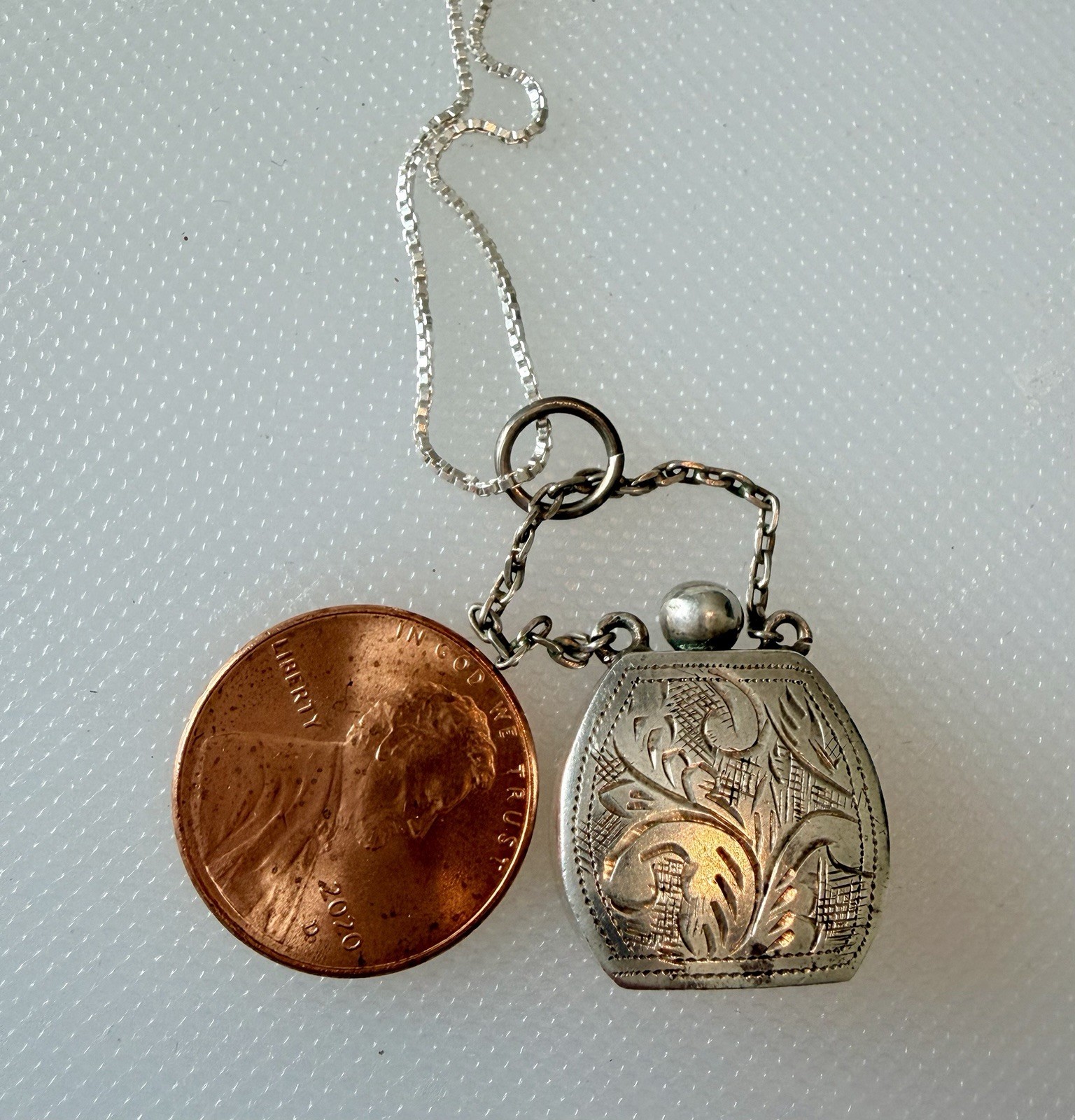 Vtg Sterling SOLID Silver Purse Pendant Necklace Hand Engraved 18” Chain 5.25g