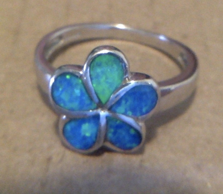 Black Opal Flower Ring Sterling Silver Ladies size 7 : PRETTY !