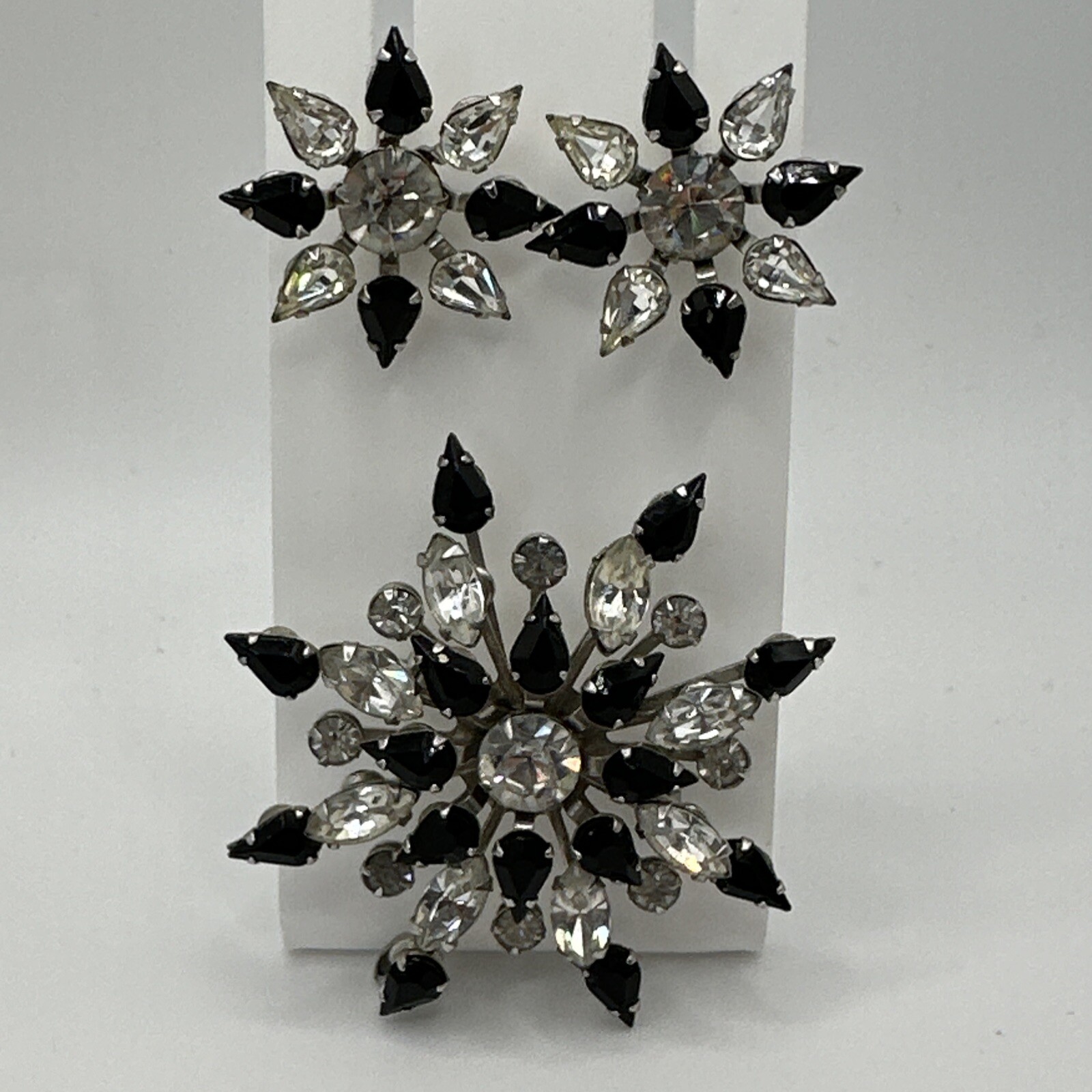 Vintage Black & Clear Crystal Starburst Brooch Pendant & Screwback Earrings Set