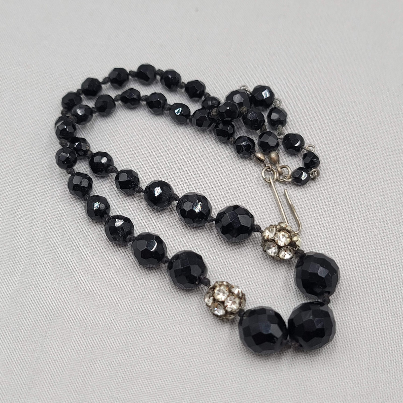 Vintage Black Glass Rhinestone Necklace Silver tone 15″-16.5″