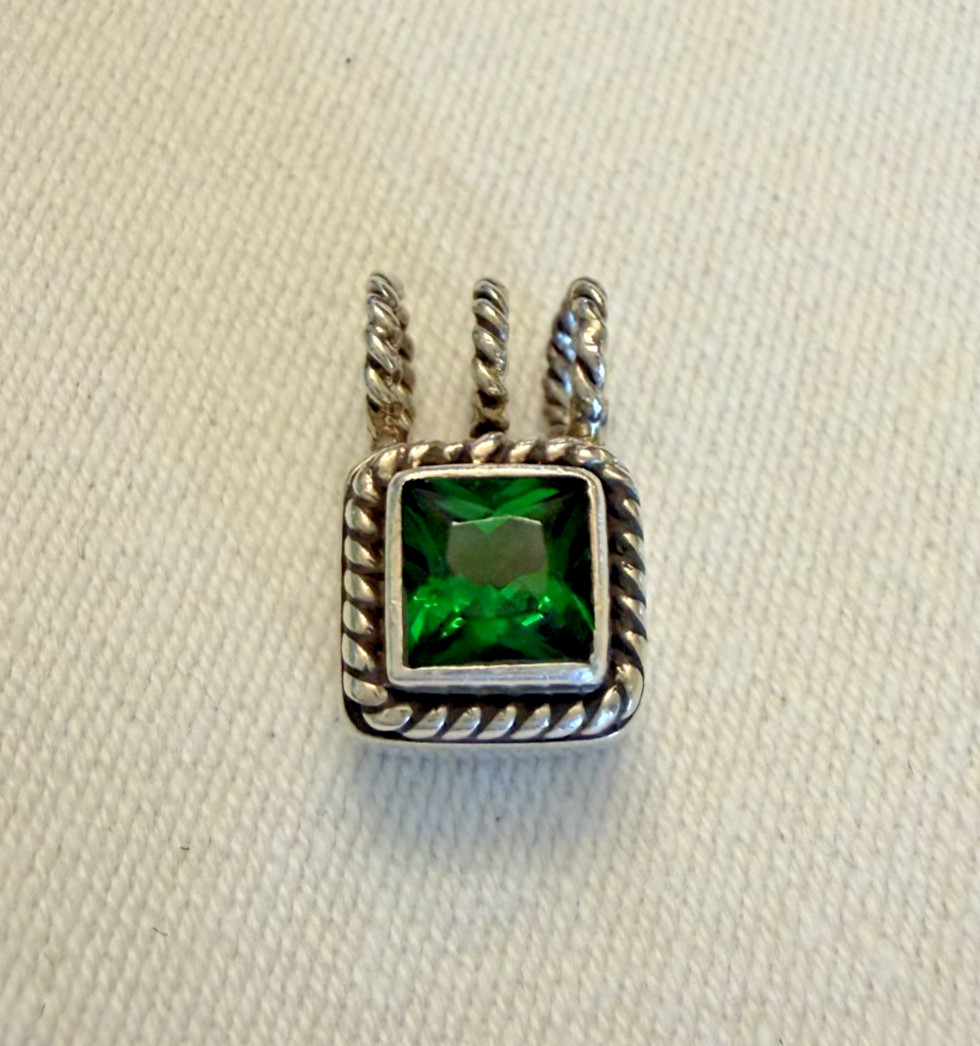 Vtg Lori Bonn Sterling Silver Birthstone Charm 925 Rope Border – May Emerald