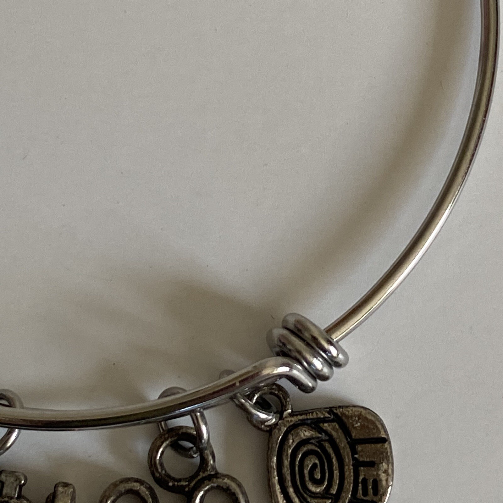 Sewing Charms Bracelet Sewing Matching Scissors Measuring Tape Silver Tone EUC