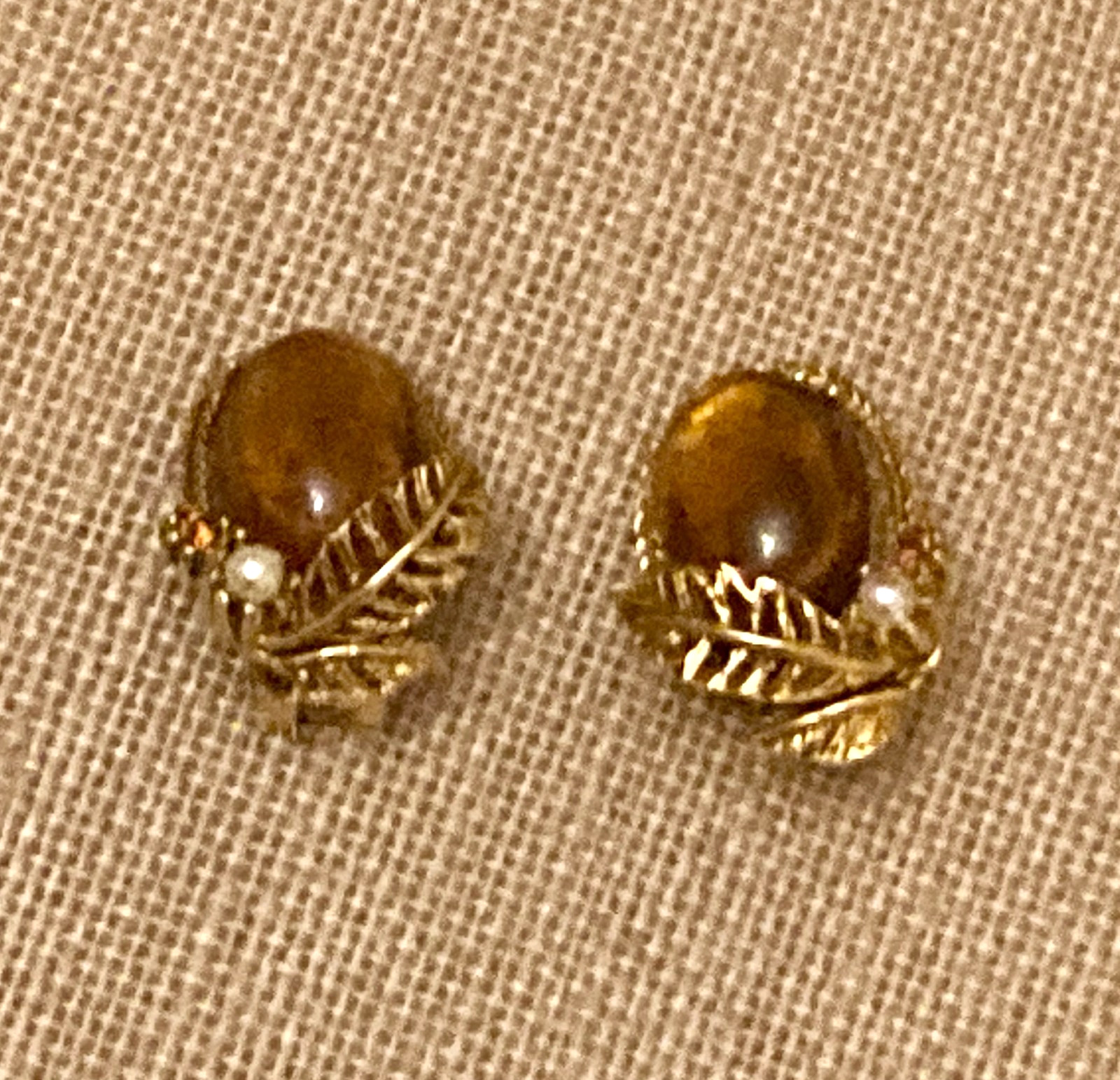 Vintage Faux Amber Glass Cabochon Earrings Gold Tone Leaf Faux Pearl Accent Clip