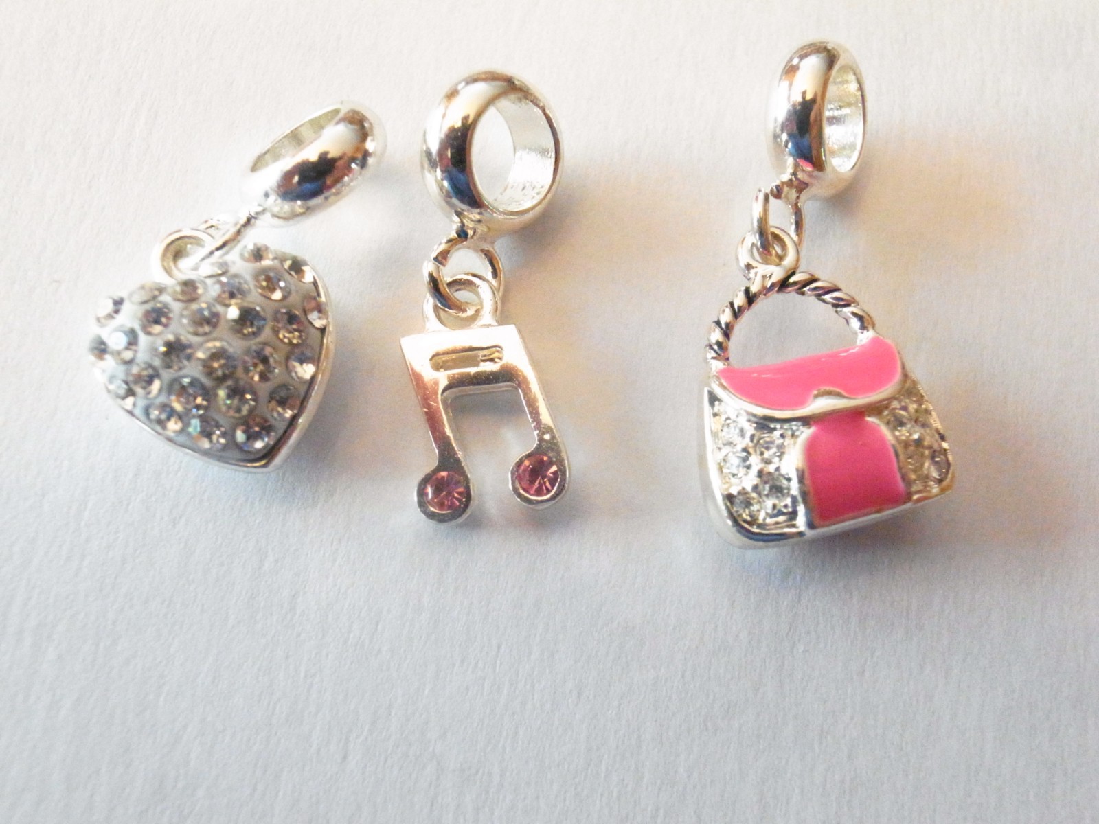 Lot of 15 Unmarked Charms & Bracelet-Heart Purse Lampwork Buildings Photo Discs