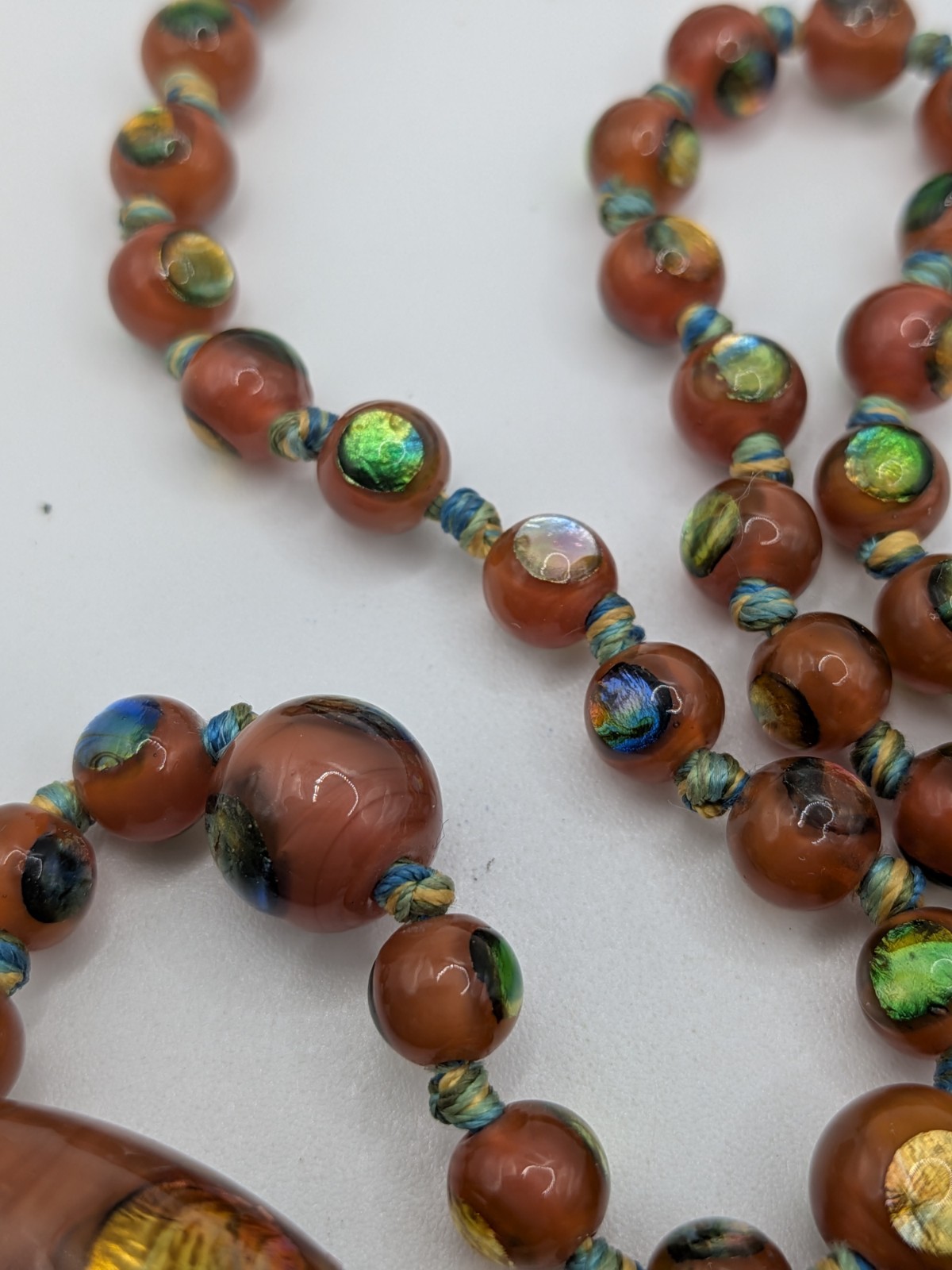Art Deco Antique Czech Glass Rainbow Foil Peacock Eye Bead Necklace Brown Read